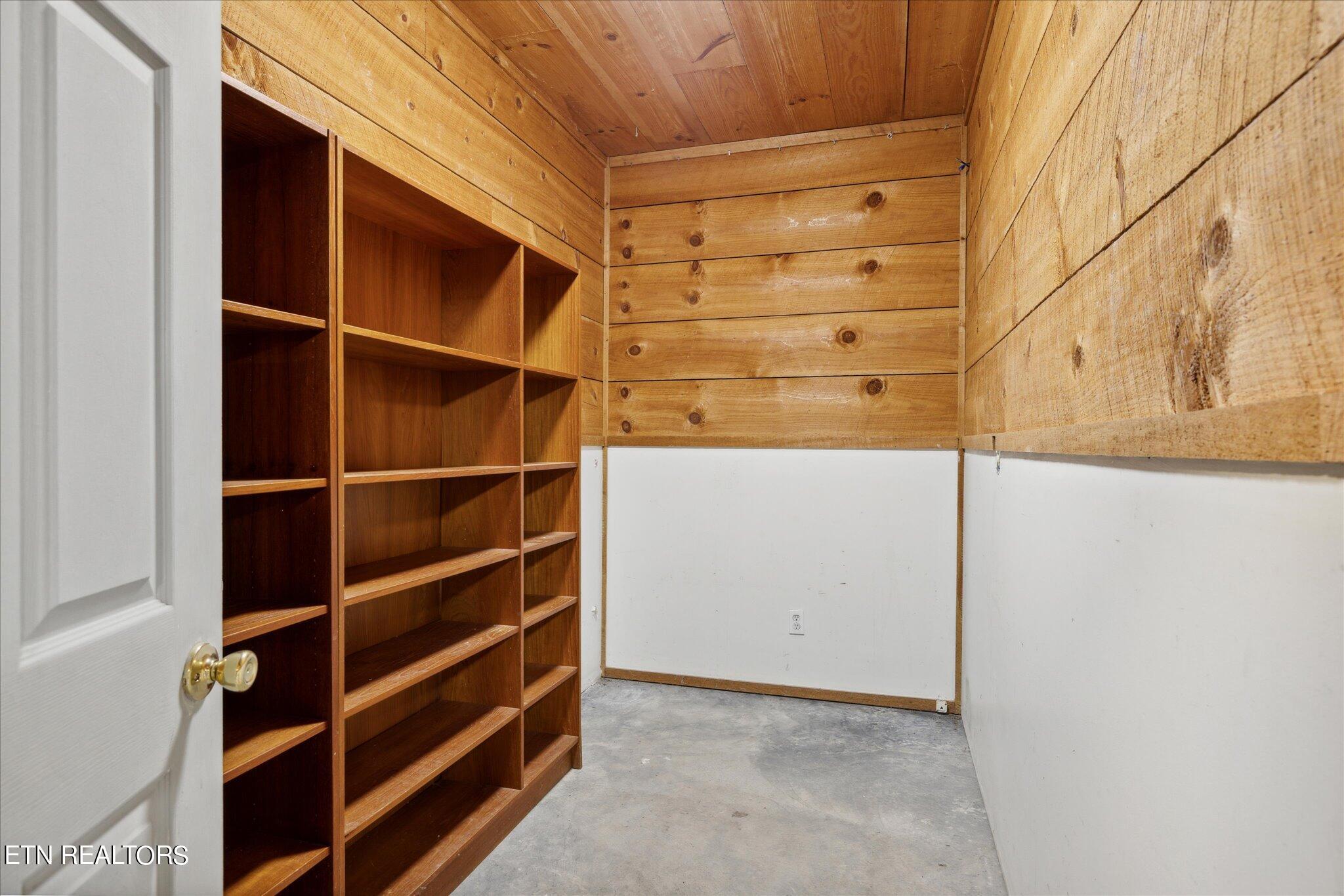 856 Little Berry Way Del Rio, TN 37727 - Photo 35 of 38 31-IMG_0136