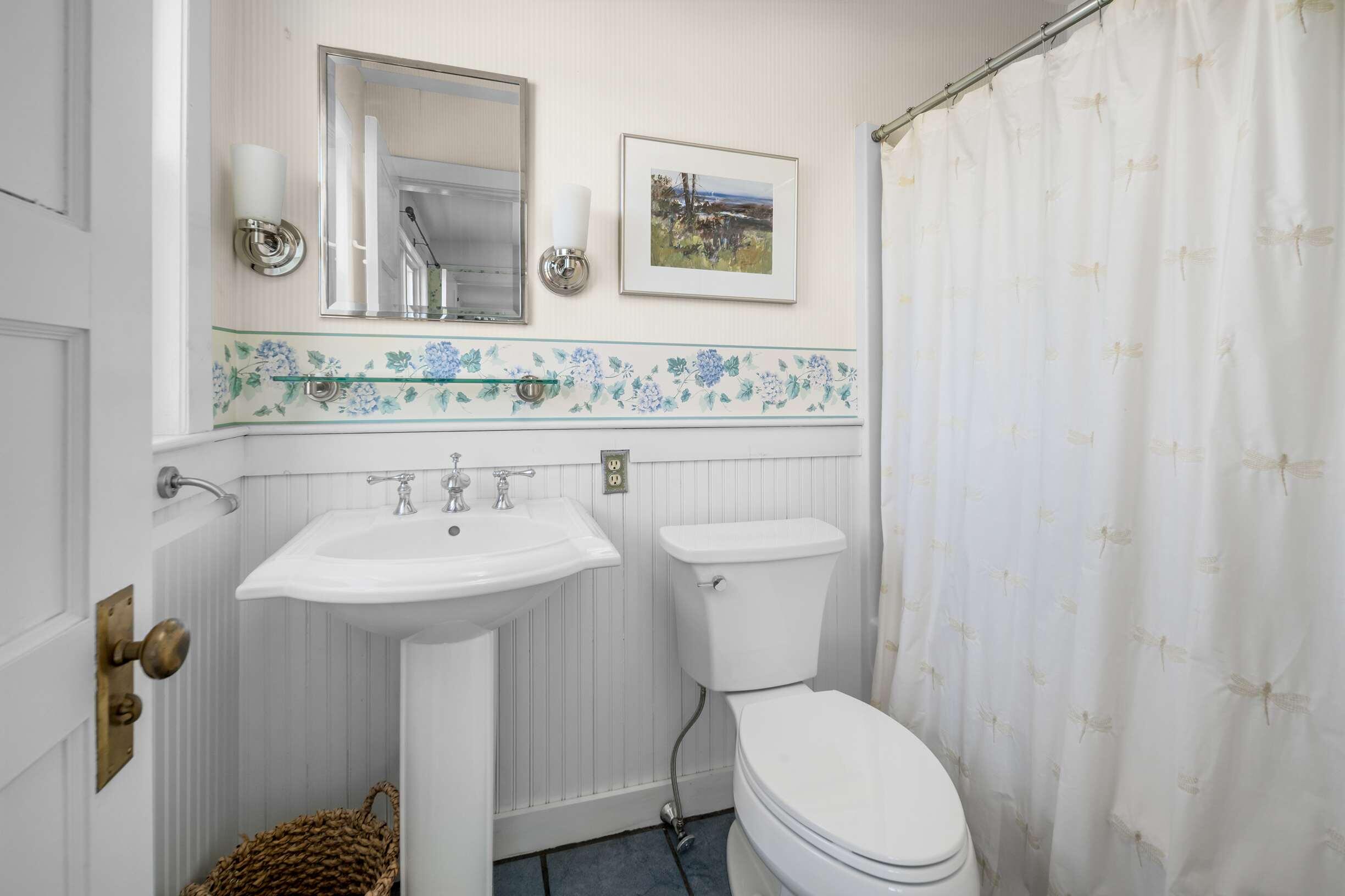 55 Israel Head Road, Unit 202 Ogunquit, ME 03907 - Photo 19 of 21 Primary Bath