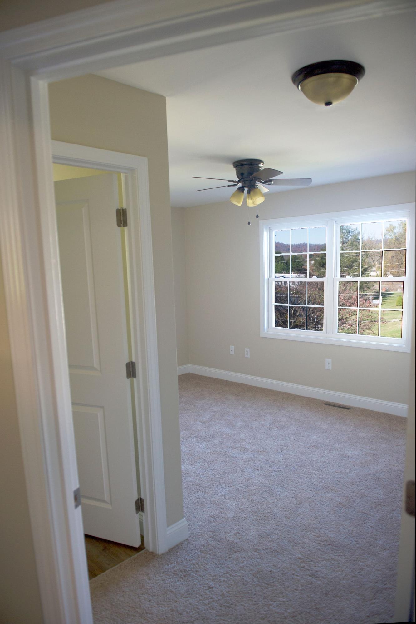 565 Sycamore Street Glade Spring, VA 24340 - Photo 28 of 33 YjSHAvpw.jpeg
