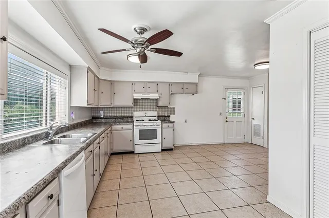 $265,000 | 605 Jefferson Park Avenue, Jefferson, LA 70121