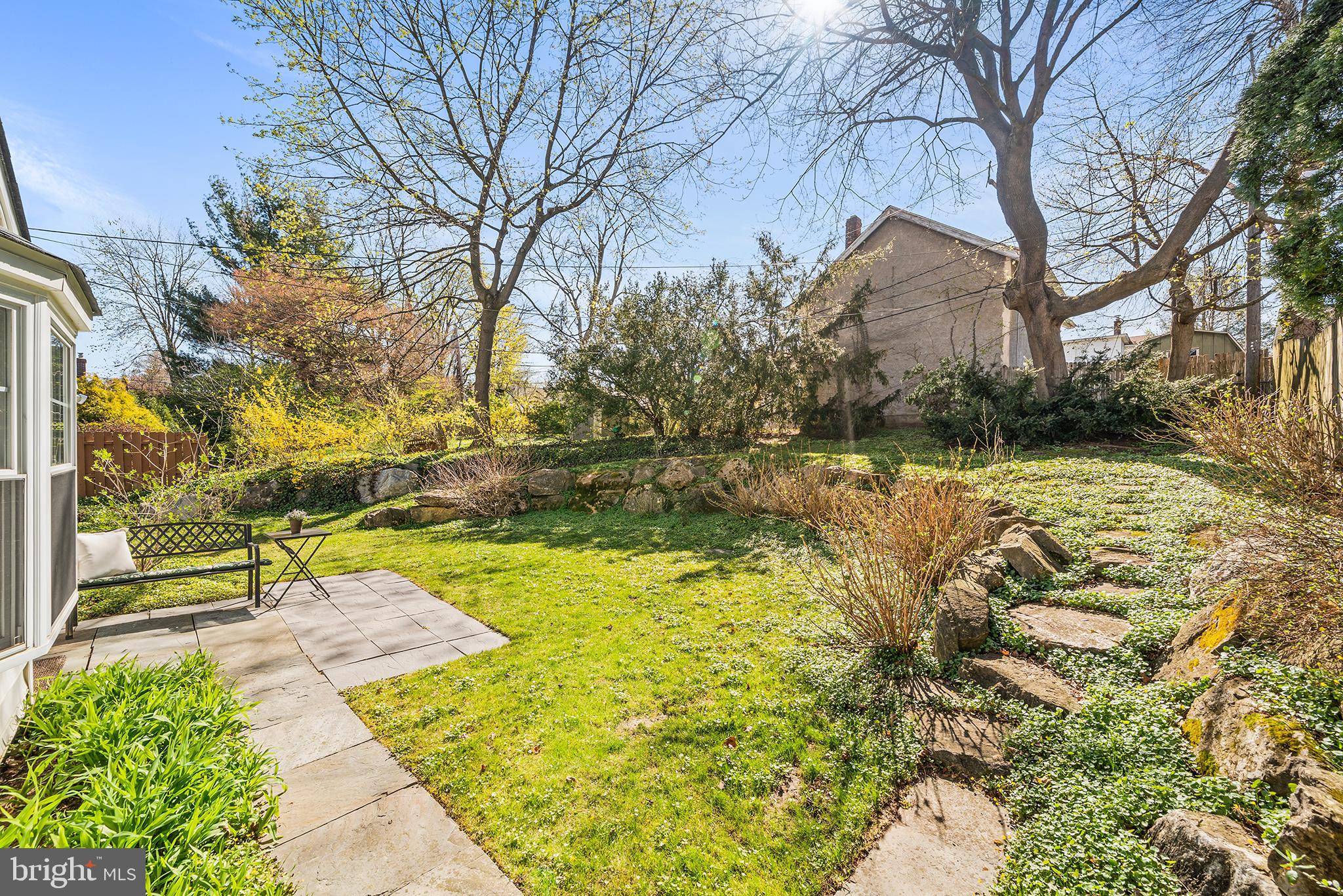 137 Barcladen Road Bryn Mawr, PA 19010 - Photo 3 of 36 Beautiful private yard