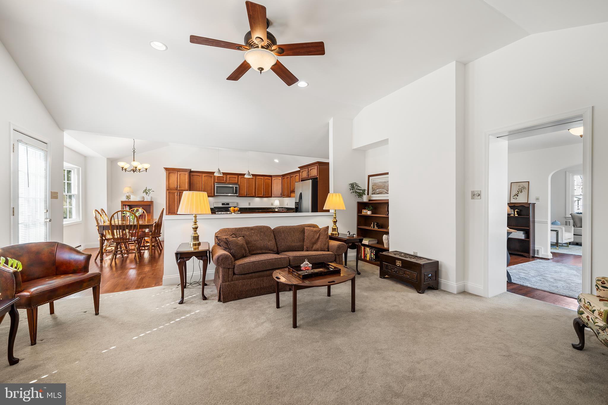 137 Barcladen Road Bryn Mawr, PA 19010 - Photo 9 of 36 Rear addition - Great Room