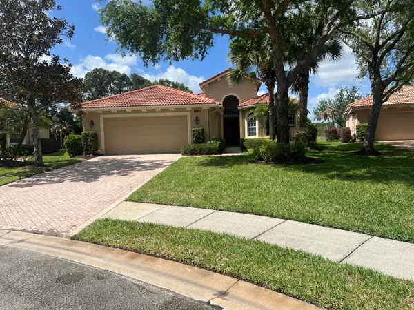 $377,500 | 7453 Bob O Link Way, Port St. Lucie, FL 34986