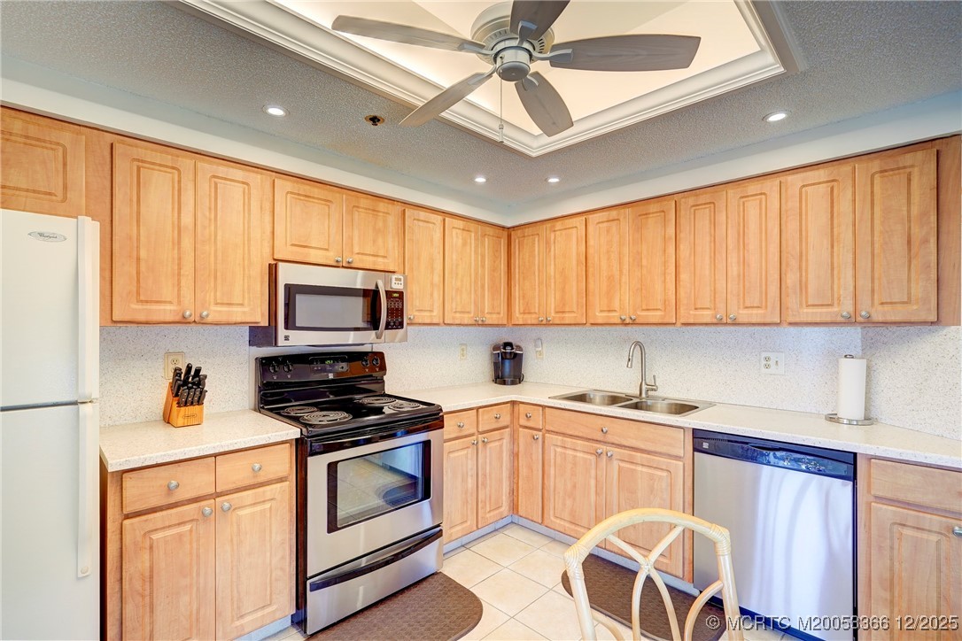 221 Northeast Plantation Road, Unit 407 Stuart, FL 34996 - Photo 22 of 42 Gallery Image 22