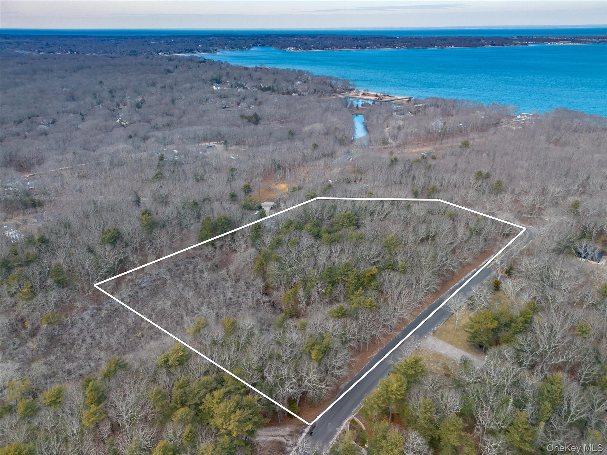 11200 North Bayview Road Southold, NY 11971 - Photo 3 of 7