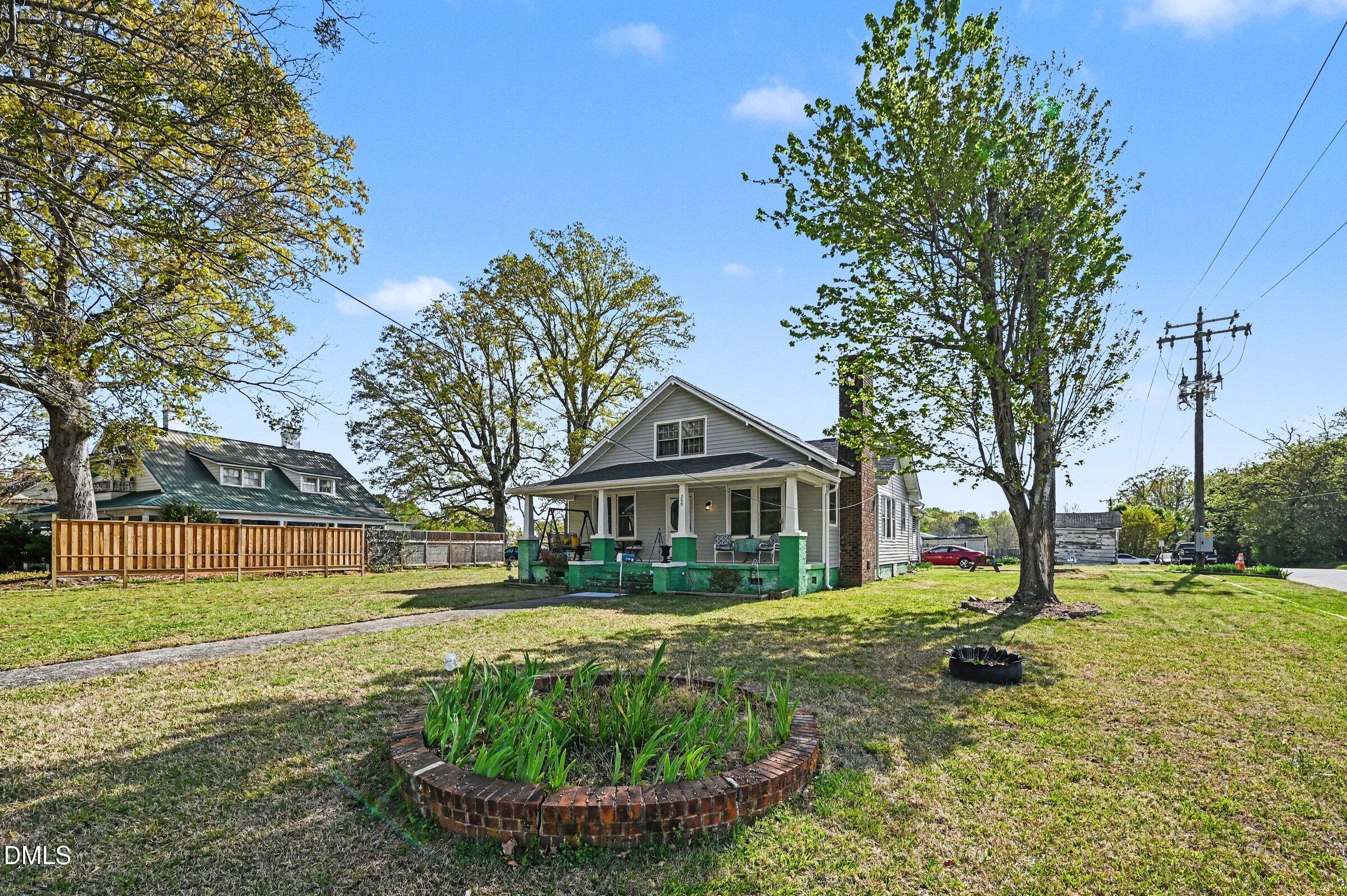 200 North 7th Street Mebane, NC 27302 - Photo 2 of 27 003_file_1429