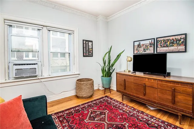 $250,000 | 311 Emanuel Cleaver II Blvd., Unit 301, Kansas City, MO 64112