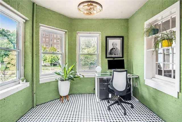 $250,000 | 311 Emanuel Cleaver II Blvd., Unit 301, Kansas City, MO 64112