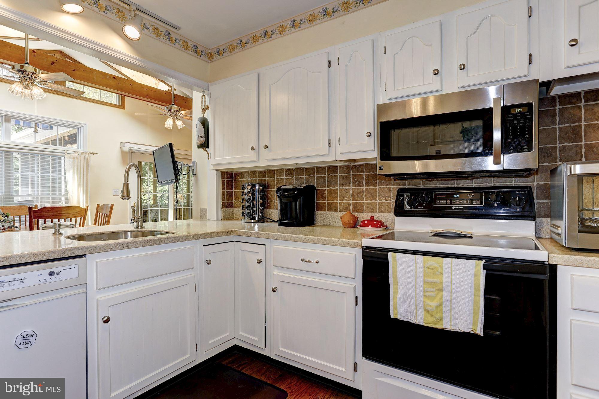 440 Ruth Road Arnold, MD 21012 - Photo 12 of 30 Kitchen