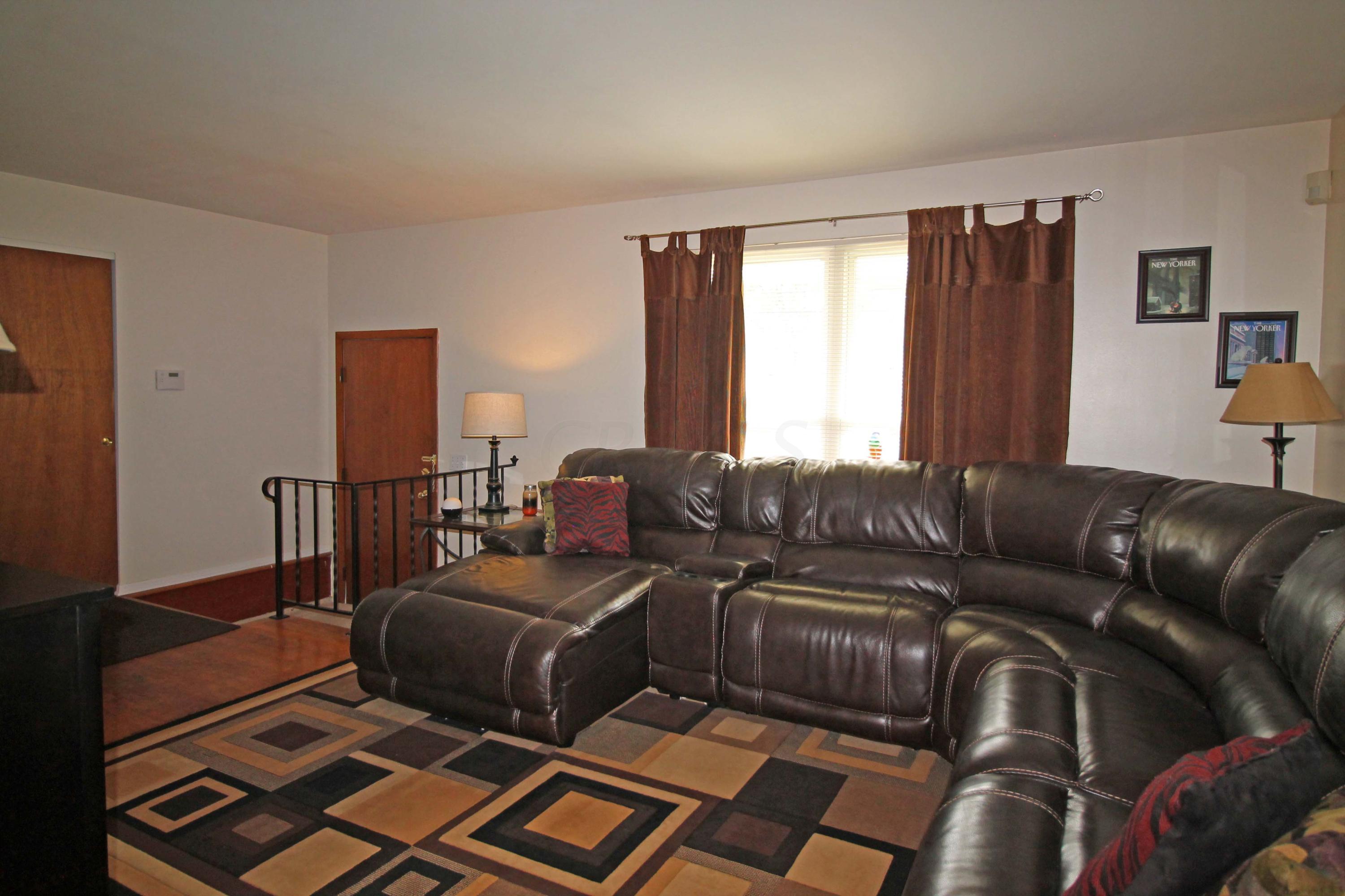 5001 Karl Road Columbus, OH 43229 - Photo 3 of 38 Gallery Image 3