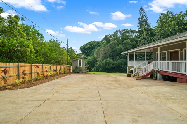 $1,179,000 | 6413 A Kawaihau Road, Unit 2, Kapaa, HI 96746