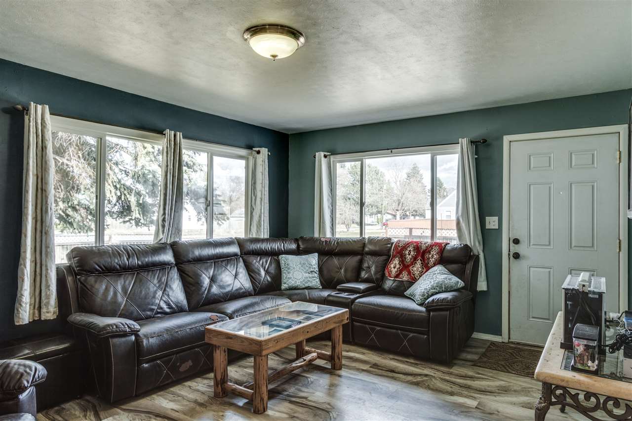 1010 South University Road Spokane Valley, WA 99206 - Photo 3 of 20 Gallery Image 3