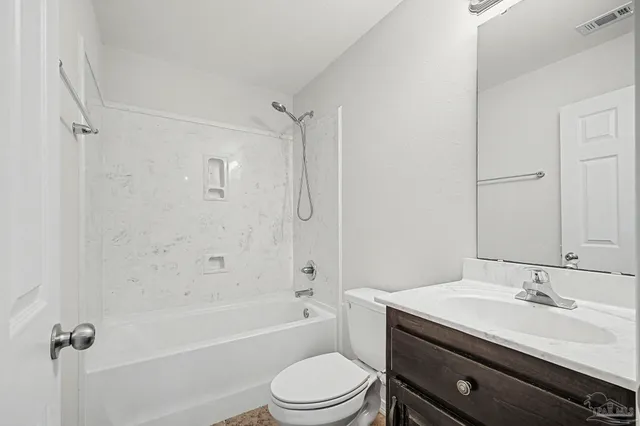 $260,000 | 5179 Lake End Drive, Milton, FL 32583