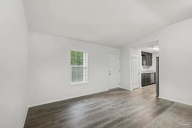 $260,000 | 5179 Lake End Drive, Milton, FL 32583