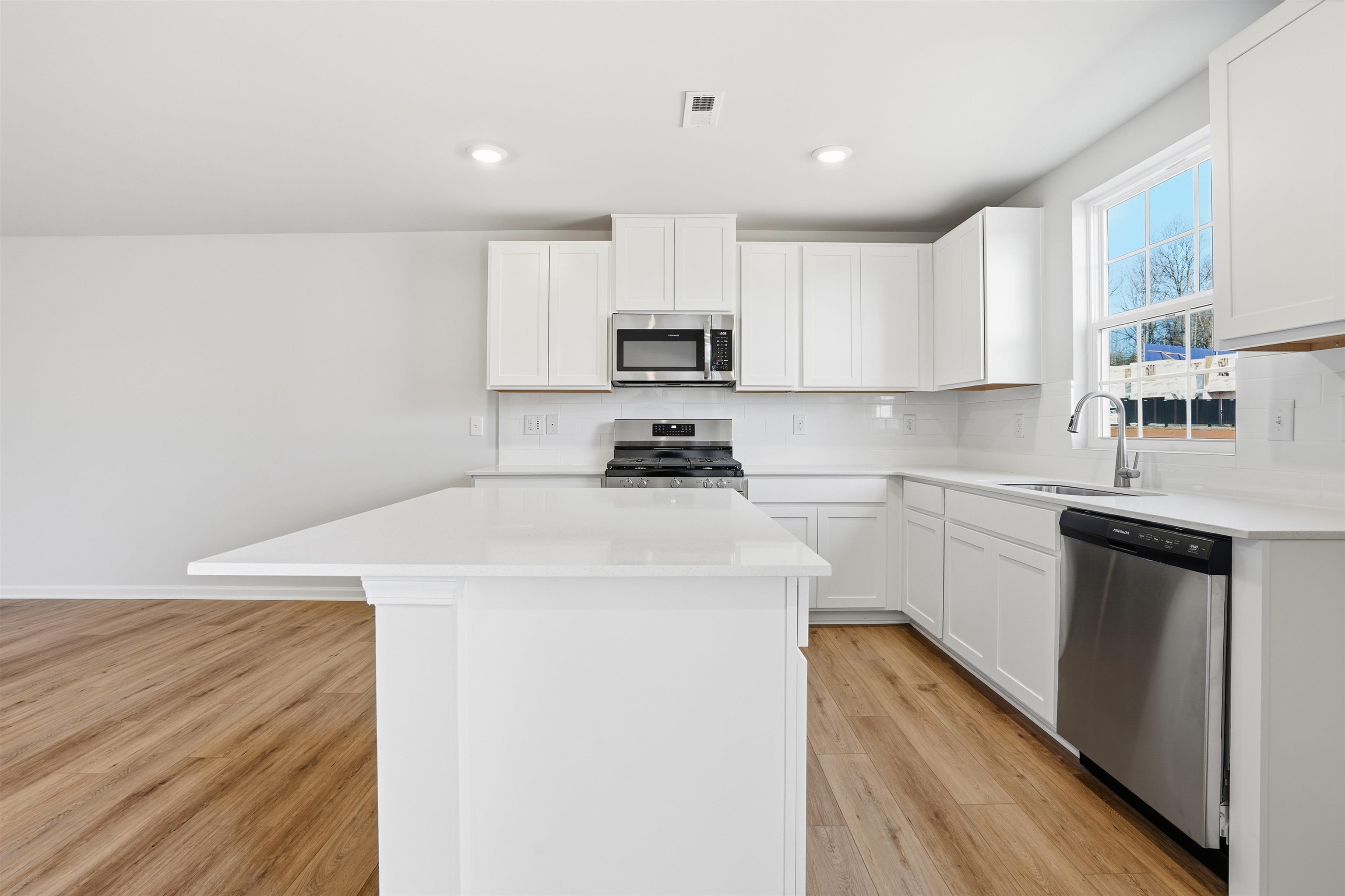 1358 Cattleman Acres Drive Inman, SC 29349 - Photo 9 of 30