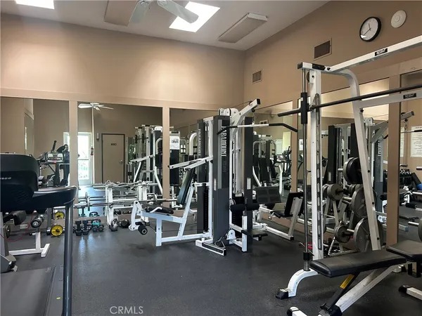 $695,000 | 4455 Los Feliz Boulevard, Unit 605, Los Angeles, CA 90027