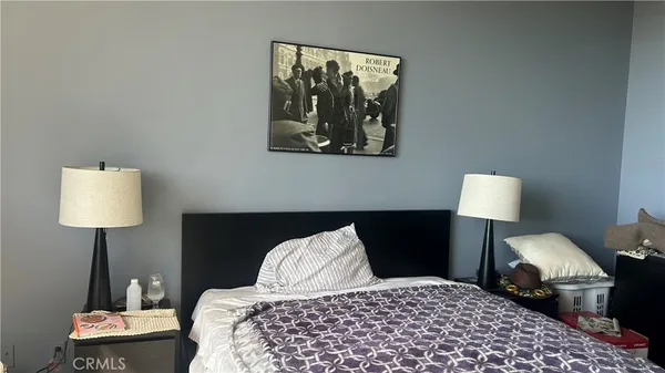 $695,000 | 4455 Los Feliz Boulevard, Unit 605, Los Angeles, CA 90027