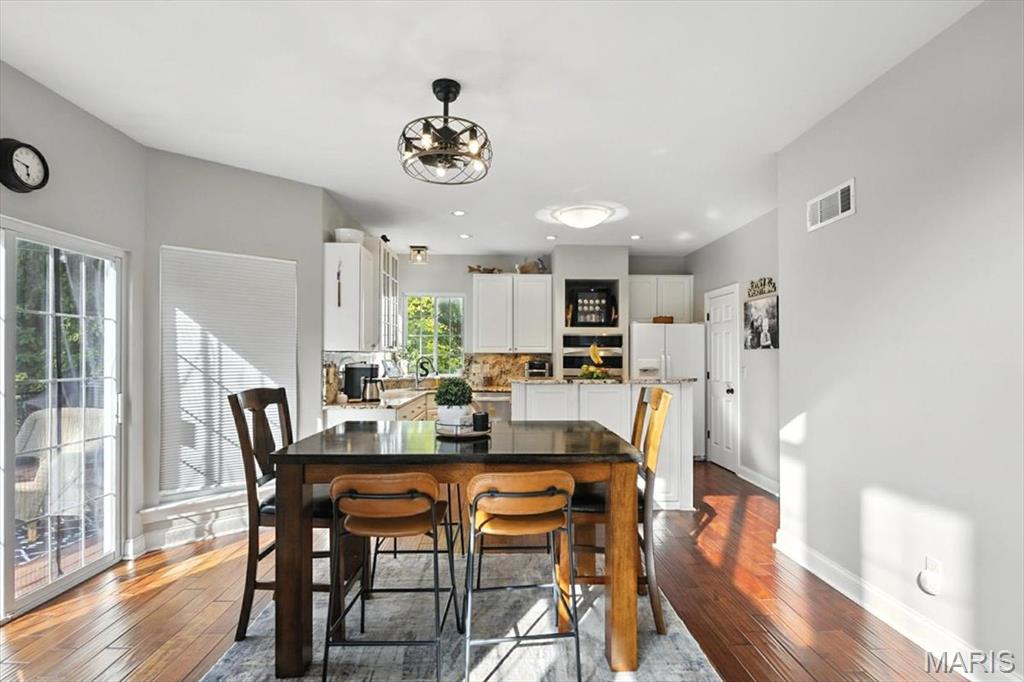 923 Legends View Drive Eureka, MO 63025 - Photo 16 of 74