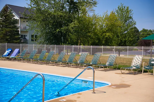 $1,100,000 | 118 Elkenburg Street, Unit 20, South Haven, MI 49090