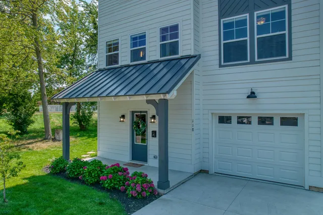 $1,100,000 | 118 Elkenburg Street, Unit 20, South Haven, MI 49090