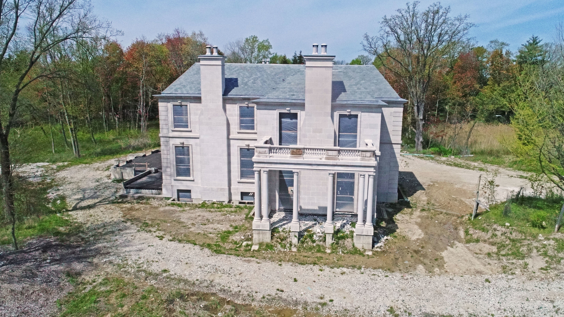 333 Foster Place Lake Forest, IL 60045 - Photo 13 of 21 a aerial view of a house with a yard