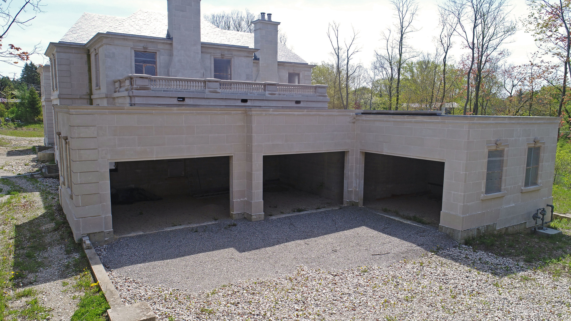 333 Foster Place Lake Forest, IL 60045 - Photo 15 of 21 a view of a patio of the house