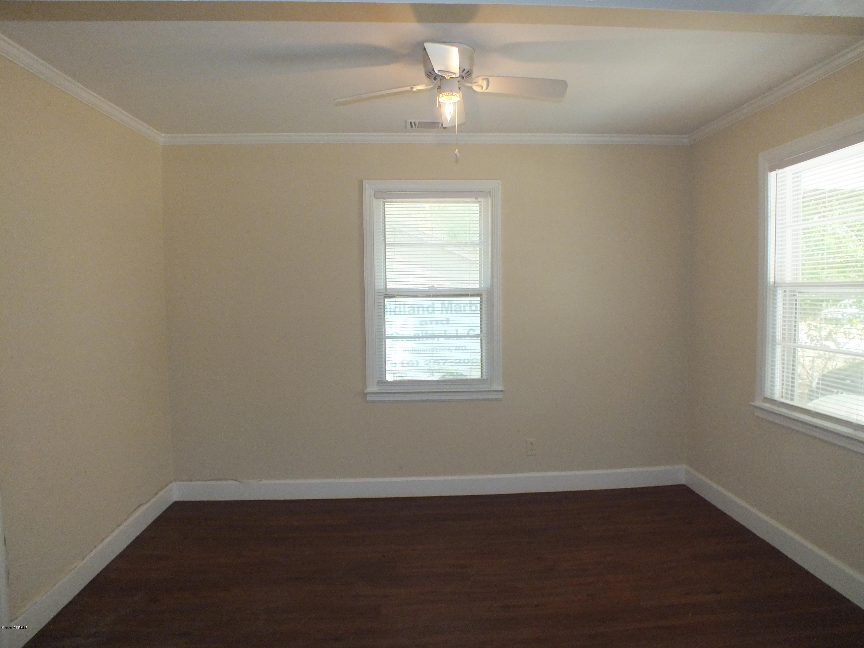 2811 Second Street Beaufort, SC 29902 - Photo 5 of 15 DSCF3320