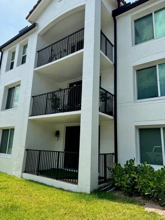 $2,300 | 803 Villa Circle, Unit 803, Boynton Beach, FL 33435