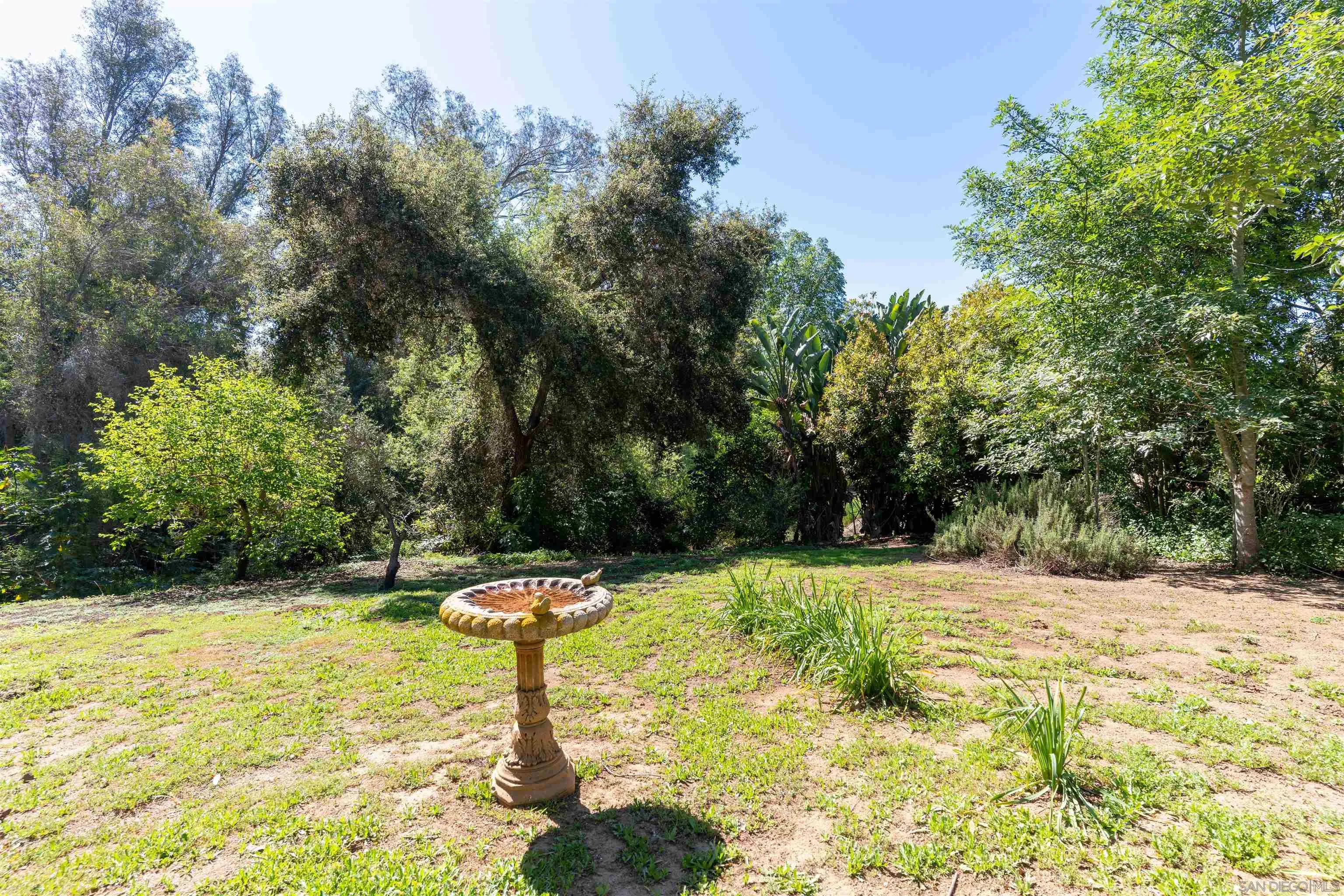 1027 Pepper Tree Lane Fallbrook, CA 92028 - Photo 17 of 37 Gallery Image 17
