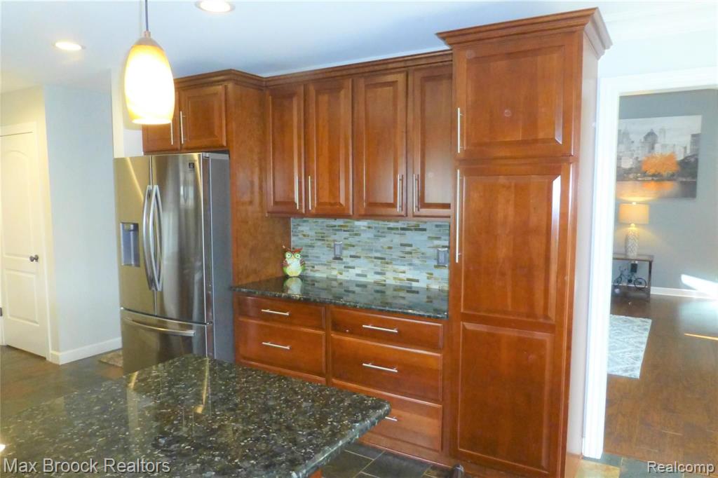 2767 York Road Rochester Hills, MI 48309 - Photo 5 of 19