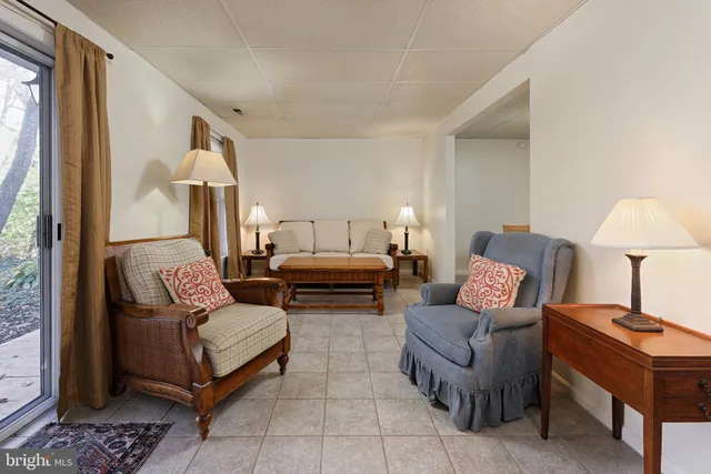 $2,500 | 11 Stonewall Court, Middleburg, VA 20117