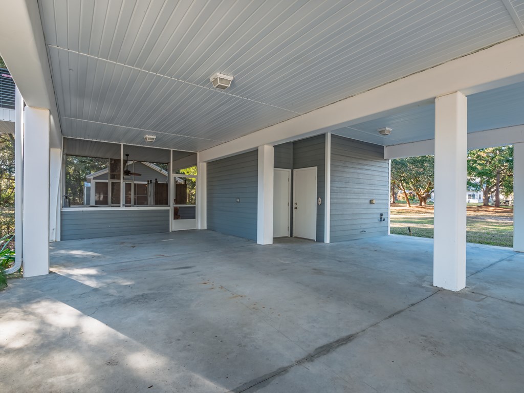 140 Craig Street Carrabelle, FL 32322 - Photo 12 of 64