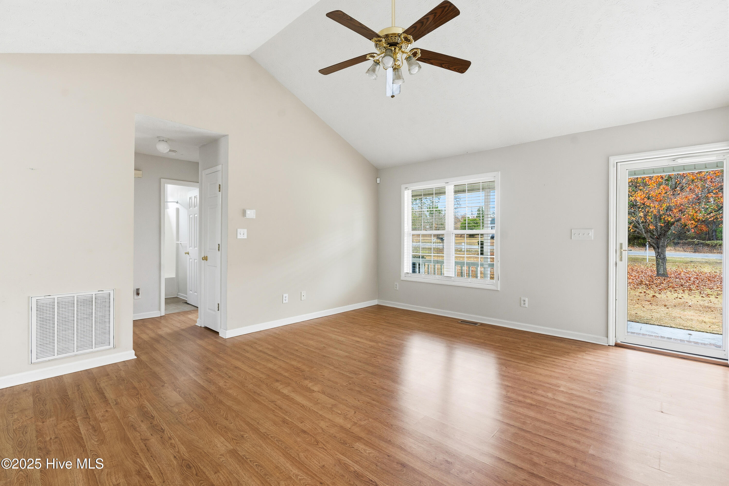 558 Wiregrass Road Rockingham, NC 28379 - Photo 11 of 24 A7403571