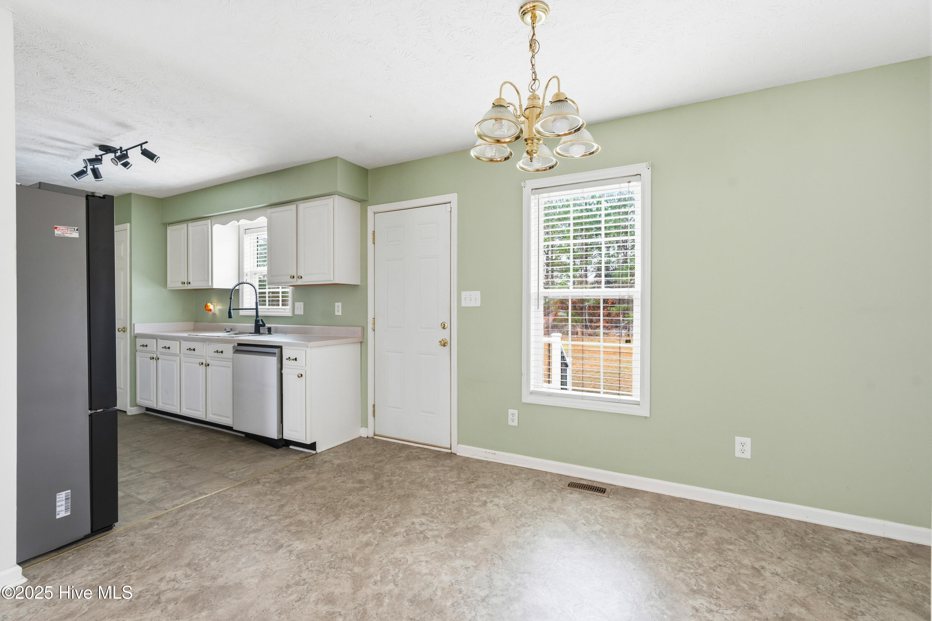 558 Wiregrass Road Rockingham, NC 28379 - Photo 12 of 24 A7403574