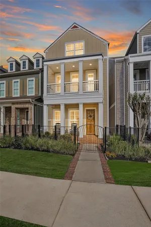 $1,125,000 | 6 East Rafters Row, The Woodlands, TX 77380