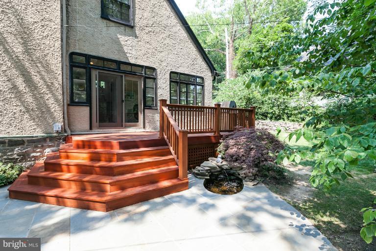611 Edgevale Road Baltimore, MD 21210 - Photo 3 of 30 Patio & porch