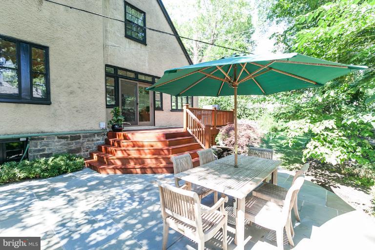 611 Edgevale Road Baltimore, MD 21210 - Photo 21 of 30 Patio & porch