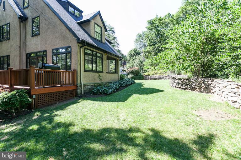 611 Edgevale Road Baltimore, MD 21210 - Photo 4 of 30 Side