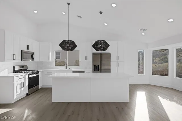 $2,815 | 2521 Big Timber Drive, Las Vegas, NV 89134