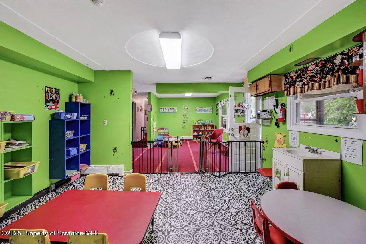 2118 Washburn Street Scranton, PA 18504 - Photo 15 of 72 2118 Washburn St 15 Large