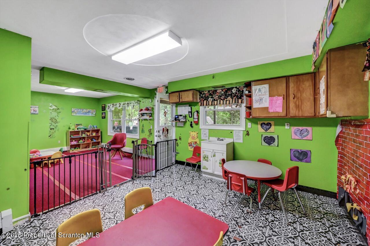 2118 Washburn Street Scranton, PA 18504 - Photo 16 of 72 2118 Washburn St 16 Large