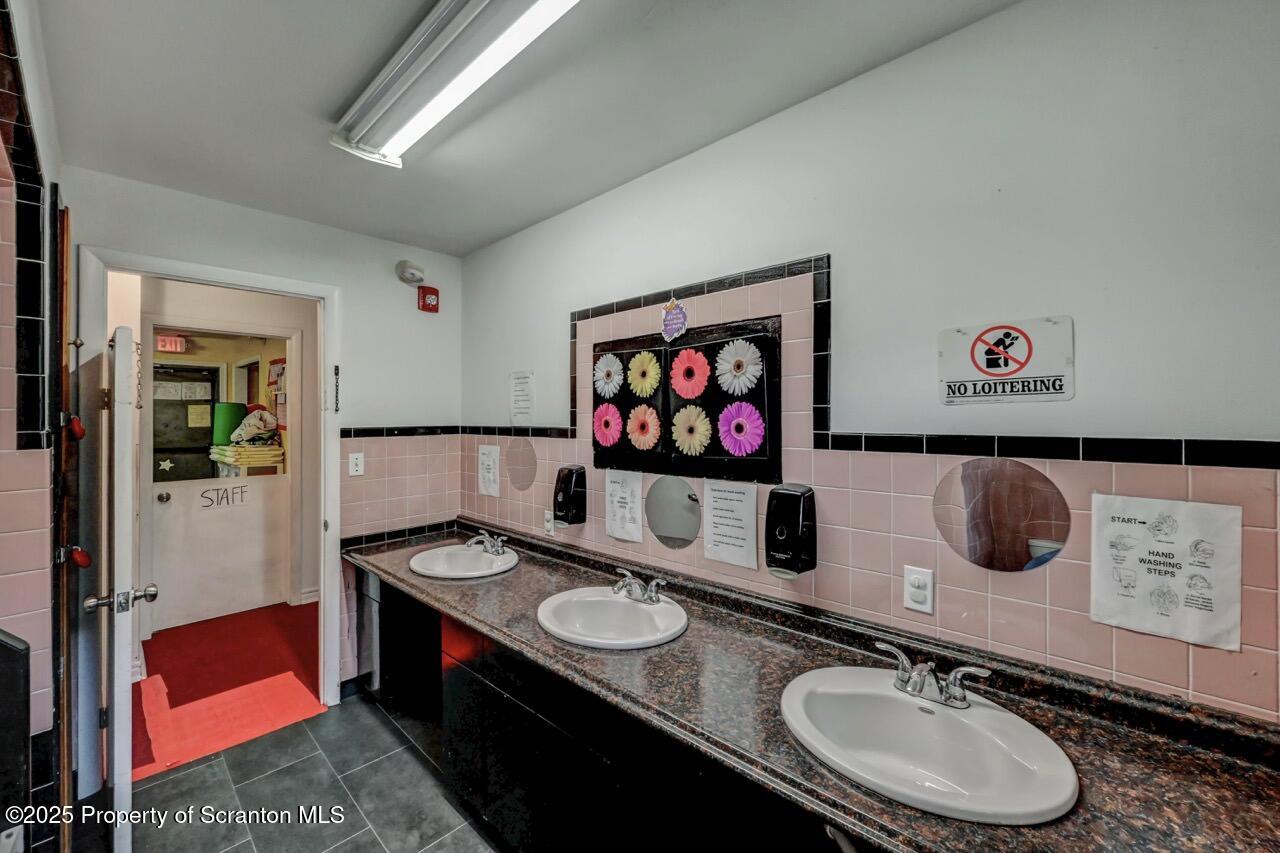 2118 Washburn Street Scranton, PA 18504 - Photo 30 of 72 2118 Washburn St 30 Large