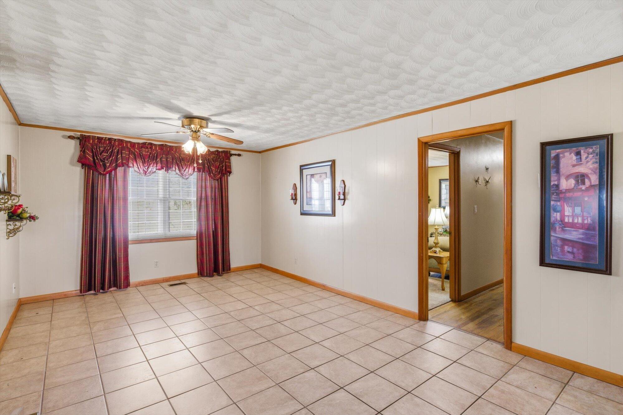 2429 Cindy Street Athens, TN 37303 - Photo 6 of 36 06-2429-Cindy-St-Athens-TN-6