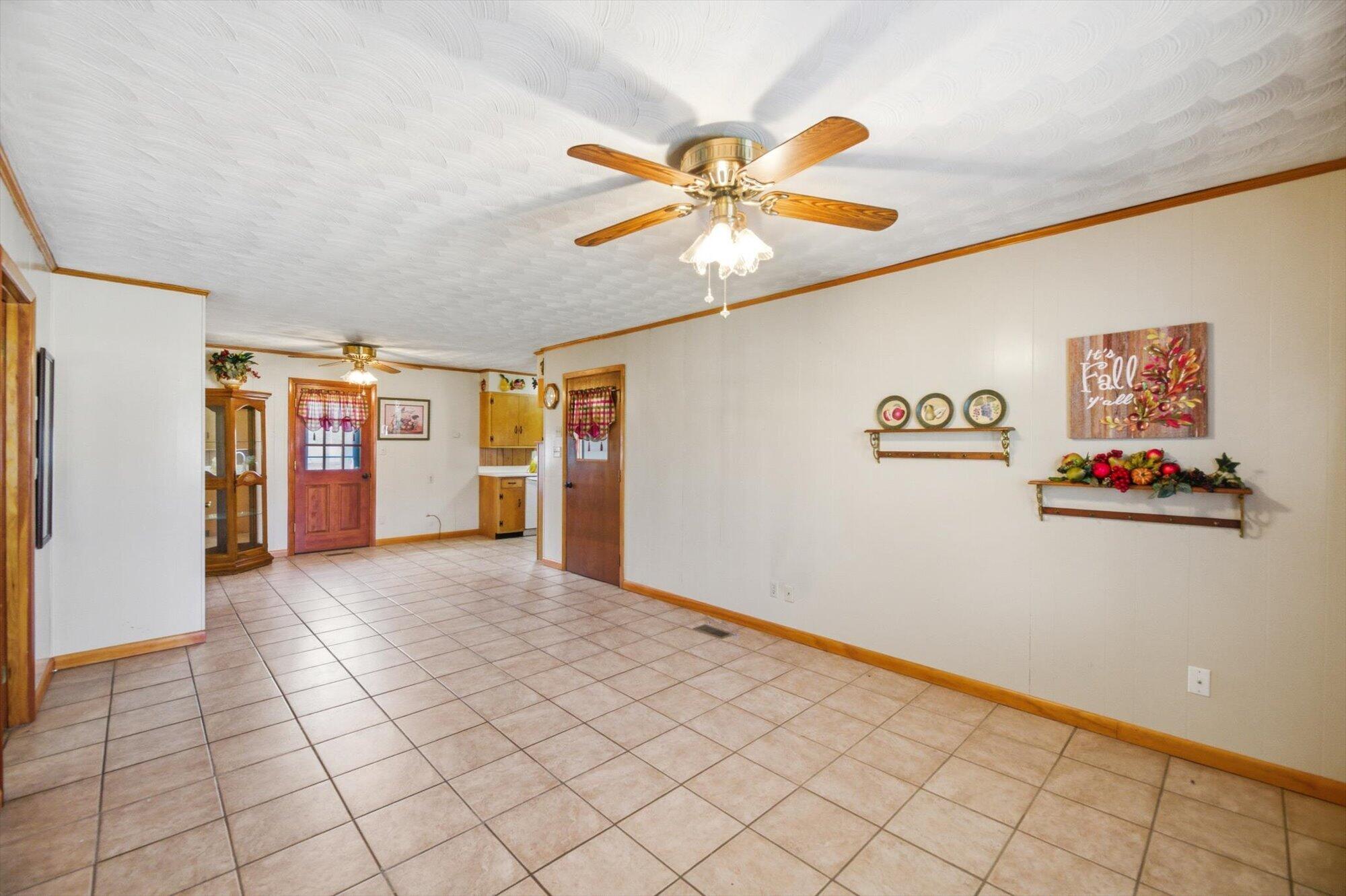 2429 Cindy Street Athens, TN 37303 - Photo 7 of 36 07-2429-Cindy-St-Athens-TN-7