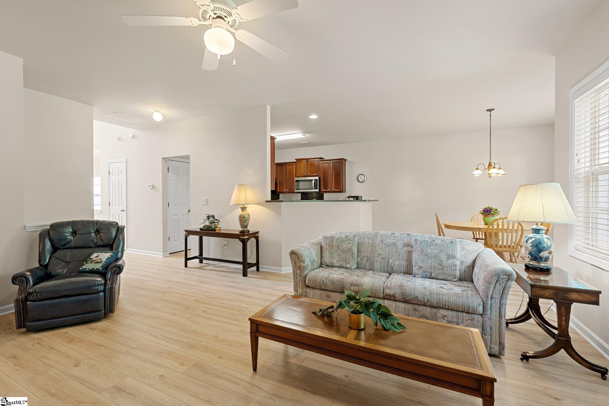 6 Castle Hall Court Simpsonville, SC 29680 - Photo 13 of 30