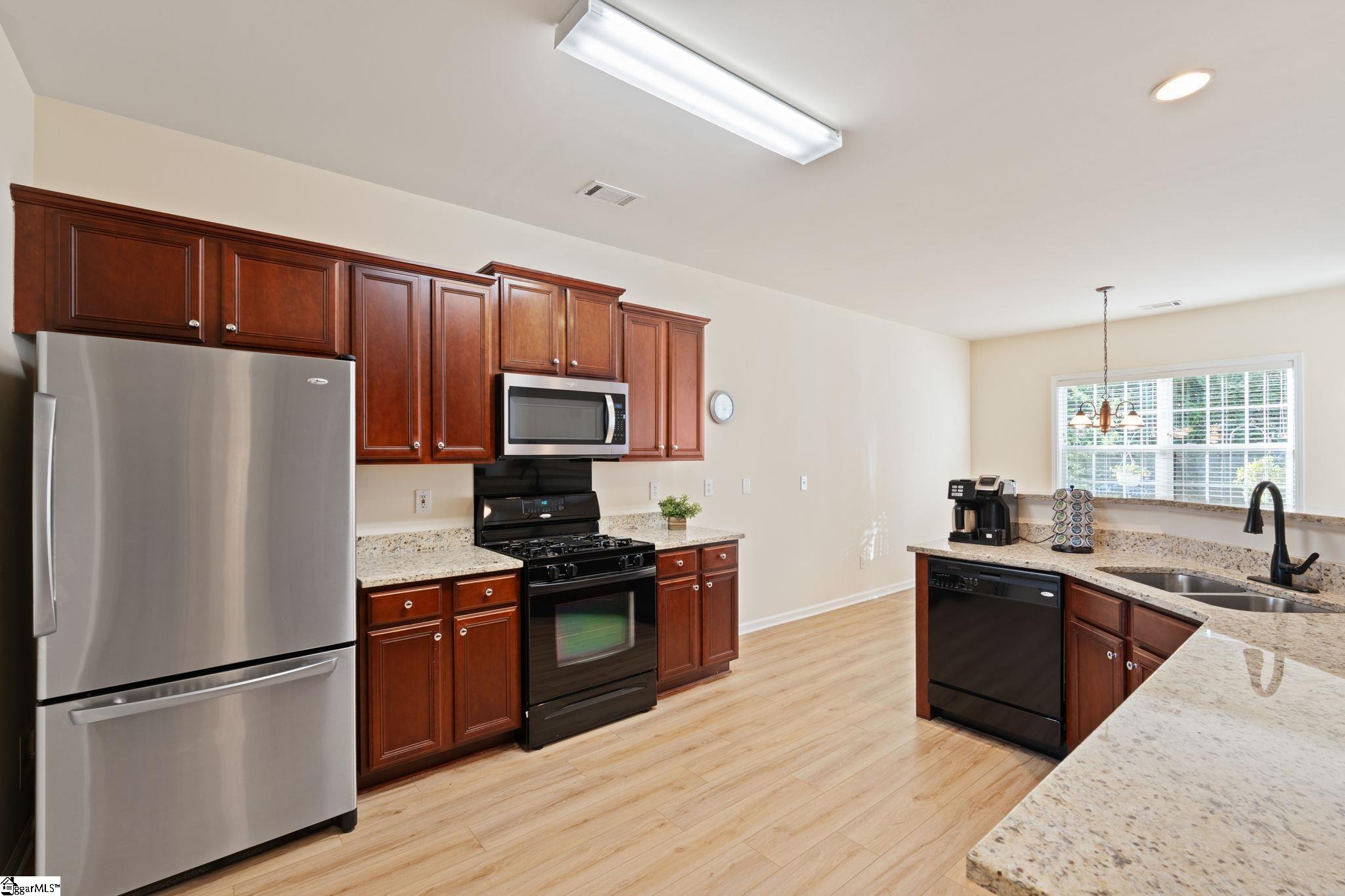 6 Castle Hall Court Simpsonville, SC 29680 - Photo 14 of 30