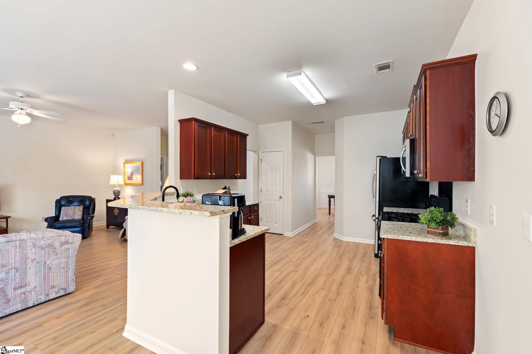 6 Castle Hall Court Simpsonville, SC 29680 - Photo 7 of 30