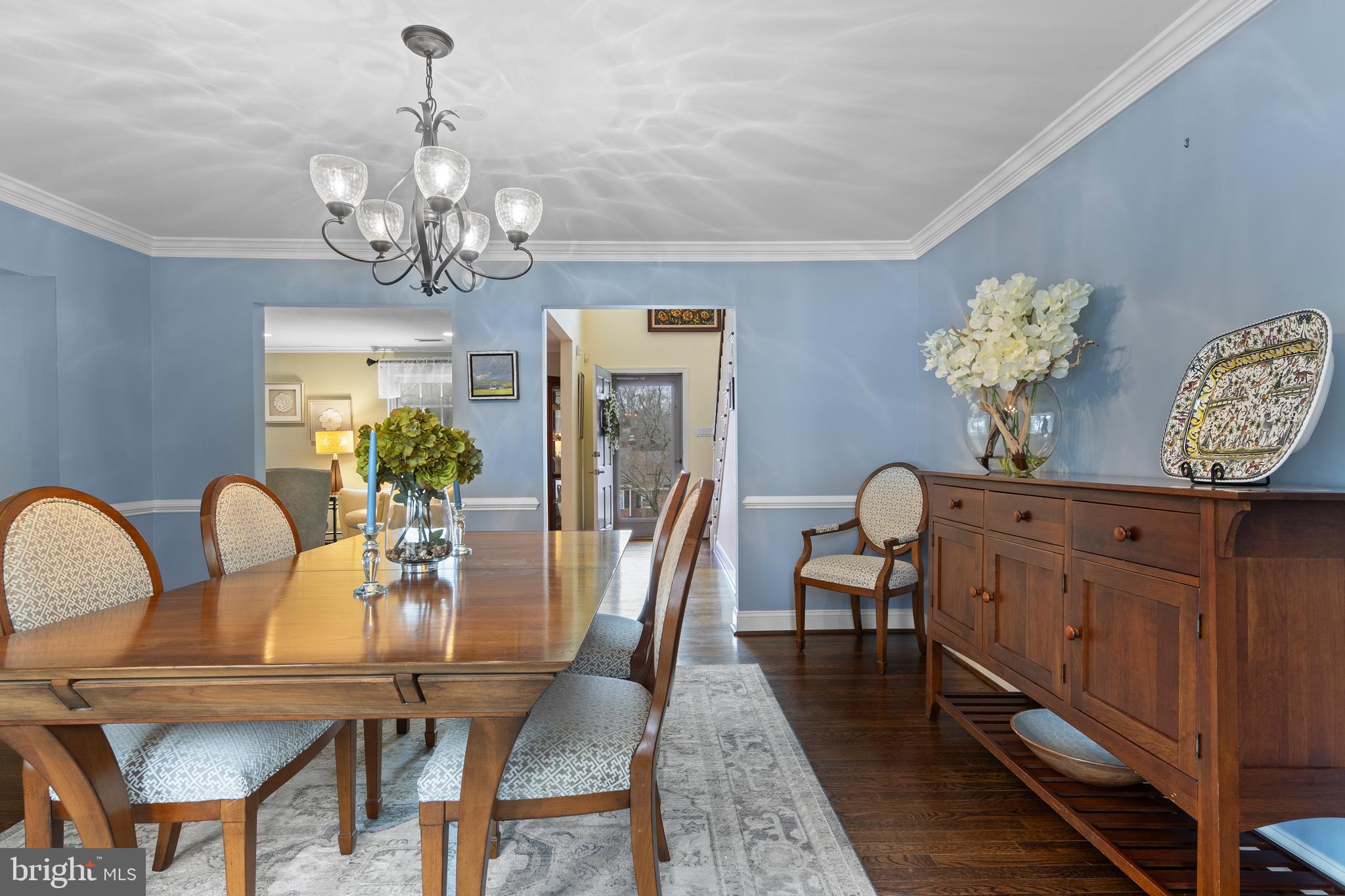 152 Hunters Lane Devon, PA 19333 - Photo 20 of 57 a view of a dining room with furniture