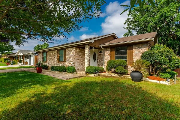 $314,999 | 2709 Jasmine Lane, Plano, TX 75074