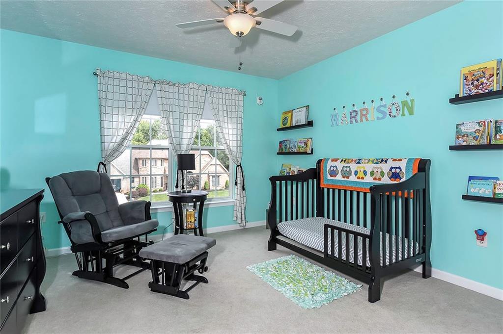 103 Teak Road Elizabeth, PA 15037 - Photo 11 of 19 Space for everyone and everything!